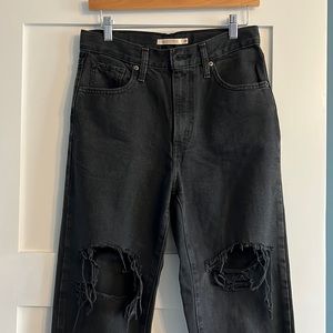 Dark grey distressed Levi’s 501 mom jeans size 28